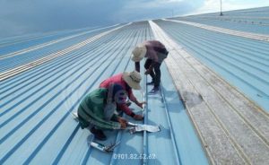 Làm mái tôn tại Hà Nội - Hướng dẫn vệ sinh mái tôn nhà xưởng